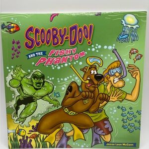 New Scooby Doo! Books Lot Of 5 Fishy Phantom Classroom Daycare McCann
